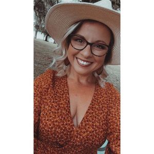 Meet your Posher, Faith